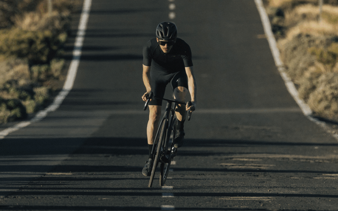 Tackle the rough roads with the Hutchinson Challenger