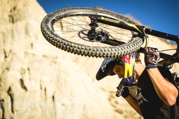 Hutchinson Griffus Gravity 2.4" - Image 3